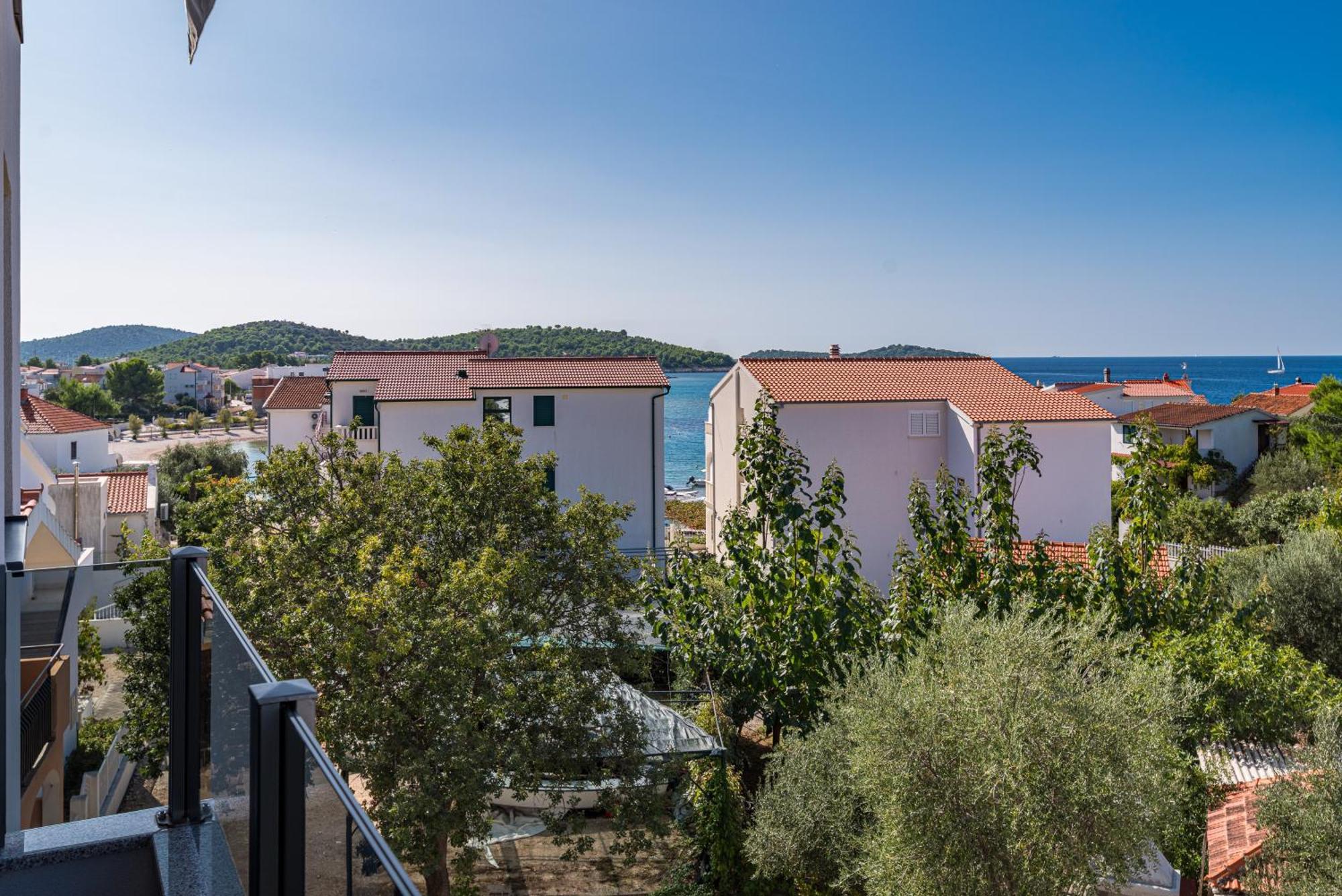 Apartments Boomerang Rogoznica  Buitenkant foto